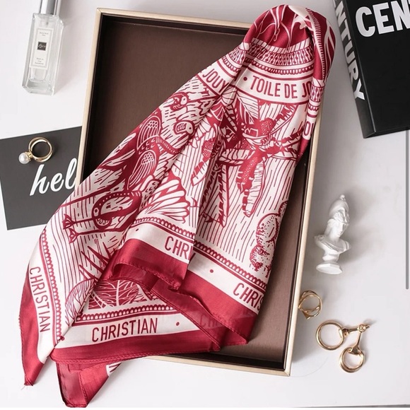 Printed RED/WHITE Scarf-Elegant - Picture 3 of 5